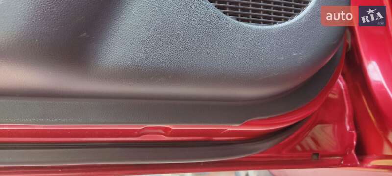 Минивэн Kia Carens 2008 в Умани фото 11 Минивэн Kia Carens 2008 в Умани