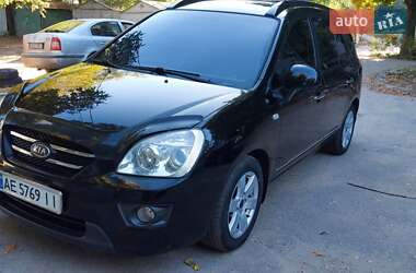 Минивэн Kia Carens 2006 в Днепре