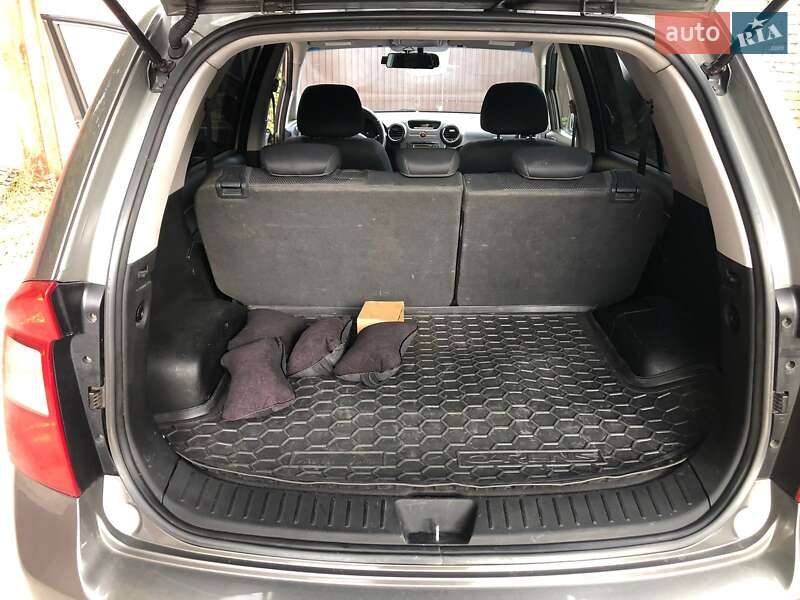 Мікровен Kia Carens 2011 в Києві