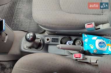 Мінівен Kia Carens 2002 в Чорноморську