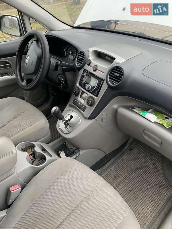 Мінівен Kia Carens 2008 в Переяславі