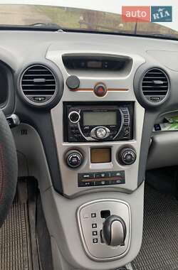 Мінівен Kia Carens 2008 в Переяславі
