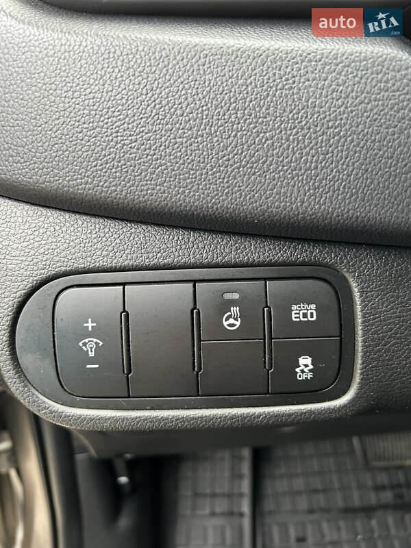 Мікровен Kia Carens 2015 в Одесі фото 13 Мікровен Kia Carens 2015 в Одесі