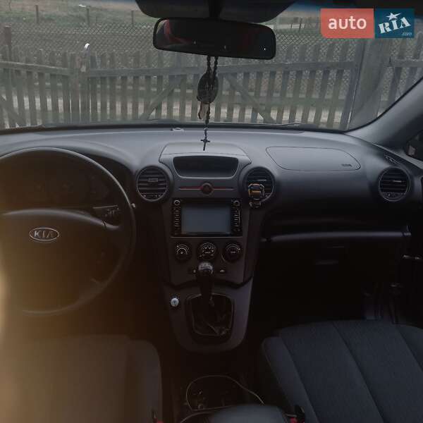 Минивэн Kia Carens 2007 в Львове