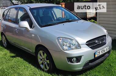 Минивэн Kia Carens 2008 в Чернигове