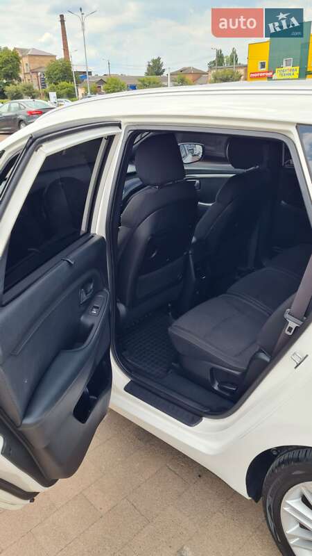 Мікровен Kia Carens 2017 в Житомирі фото 8 Мікровен Kia Carens 2017 в Житомирі