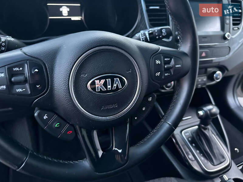 Мікровен Kia Carens 2017 в Києві