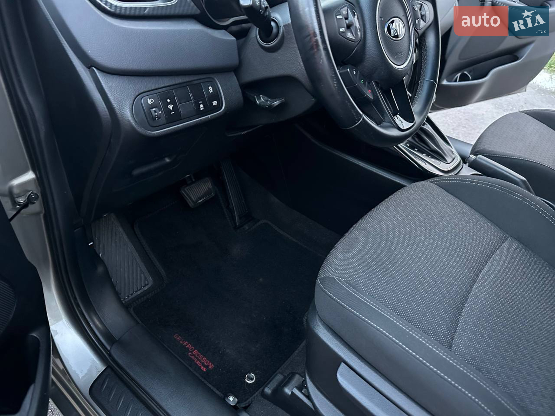 2017 Kia Carens - мініатюра 24