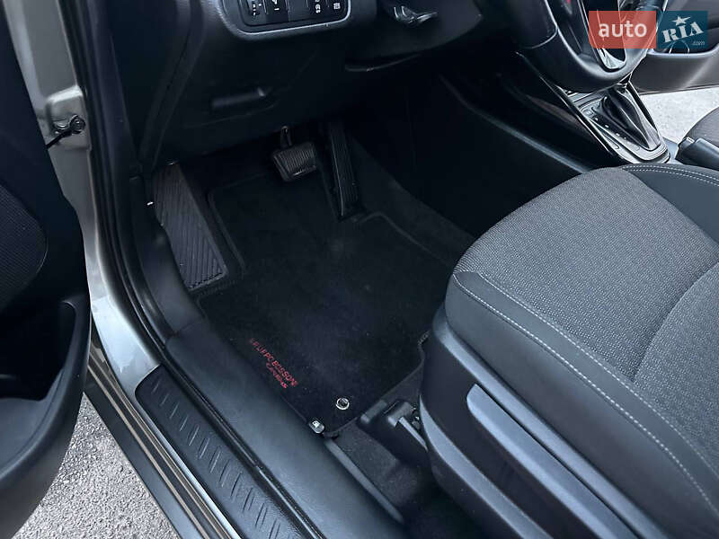 Мікровен Kia Carens 2017 в Києві