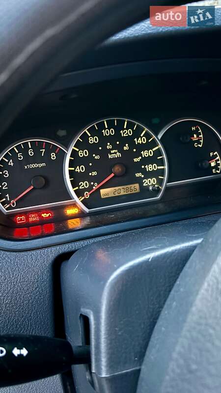 Мінівен Kia Carens 2006 в Києві