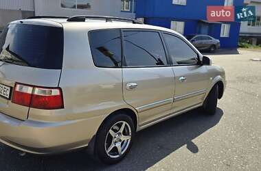 Мінівен Kia Carens 2004 в Києві