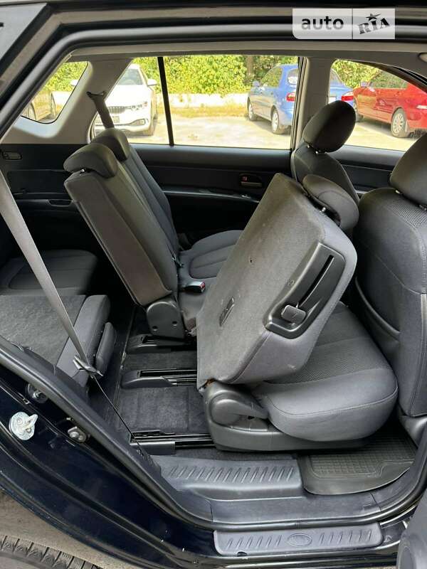 Мінівен Kia Carens 2007 в Києві