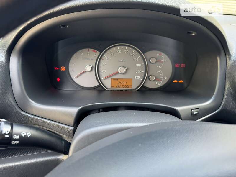 Мінівен Kia Carens 2007 в Києві