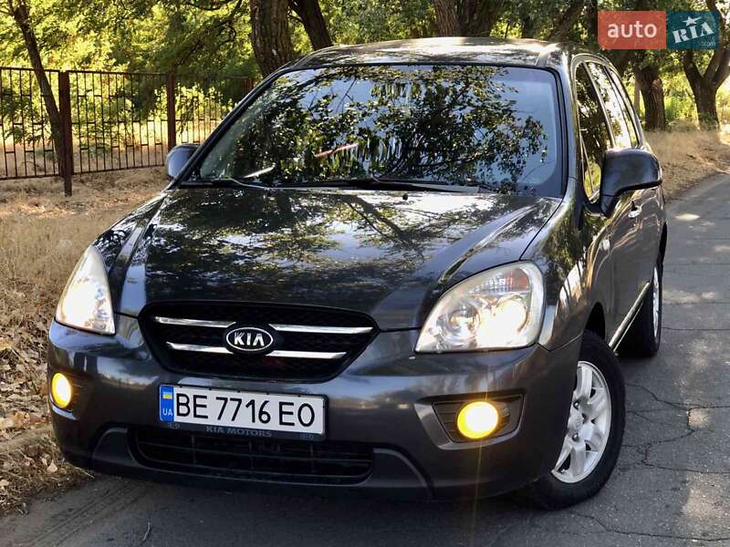 Мінівен Kia Carens 2008 в Миколаєві