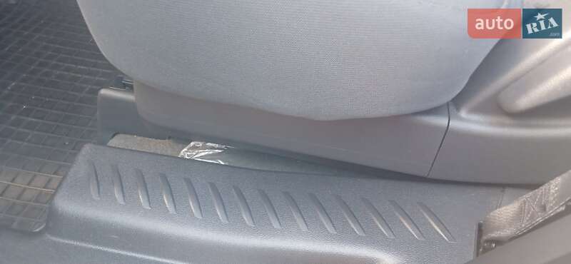 Мікровен Kia Carens 2012 в Шептицькому