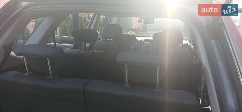 Мікровен Kia Carens 2012 в Шептицькому