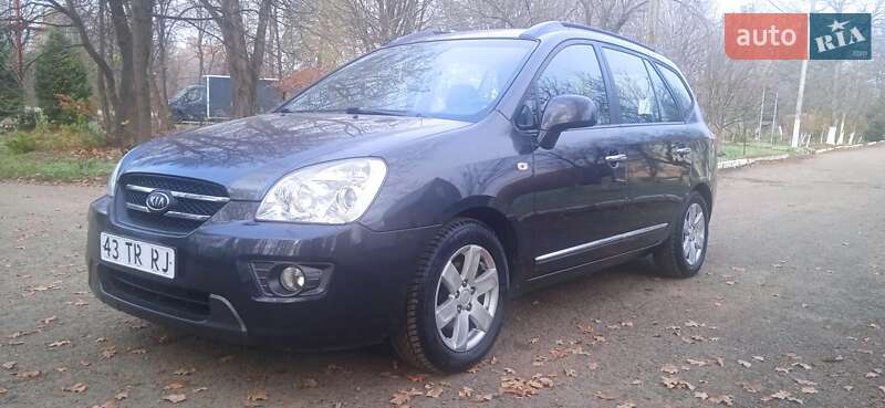 Минивэн Kia Carens 2007 в Стрые