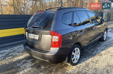 Минивэн Kia Carens 2007 в Виннице