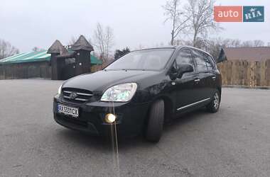 Минивэн Kia Carens 2008 в Полтаве