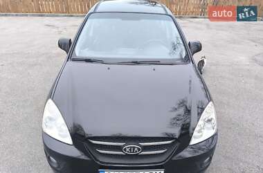 Минивэн Kia Carens 2008 в Полтаве