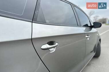 Мікровен Kia Carens 2016 в 