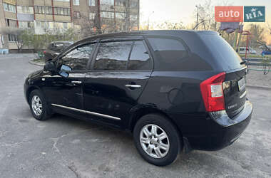 Минивэн Kia Carens 2007 в 