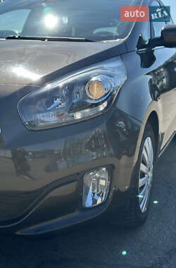 Микровэн Kia Carens 2015 в 