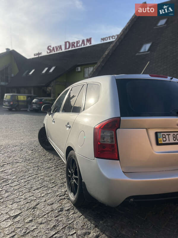 Мінівен Kia Carens 2007 в Житомирі