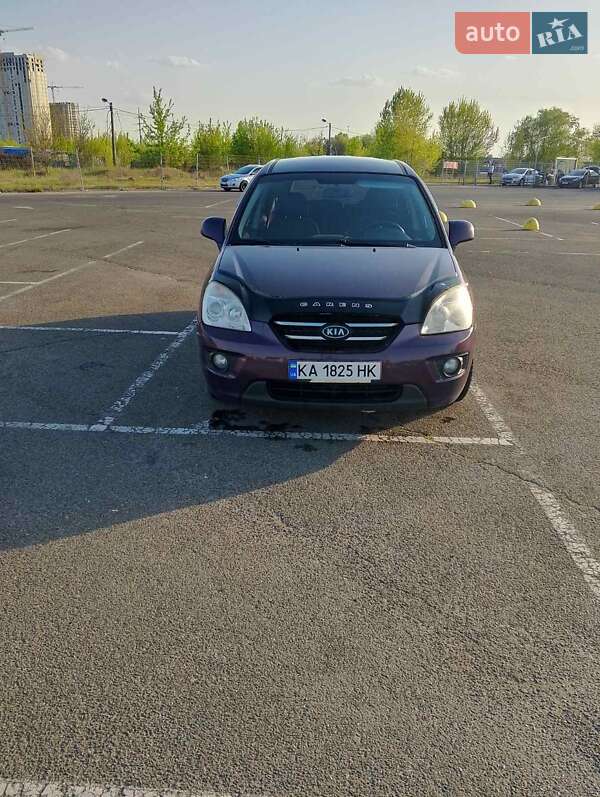 Мінівен Kia Carens 2008 в Києві