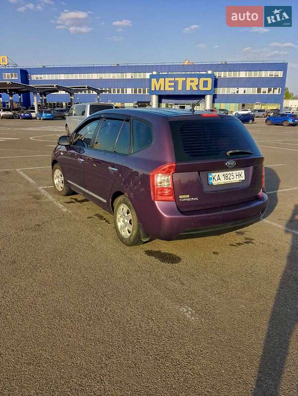 Мінівен Kia Carens 2008 в Києві