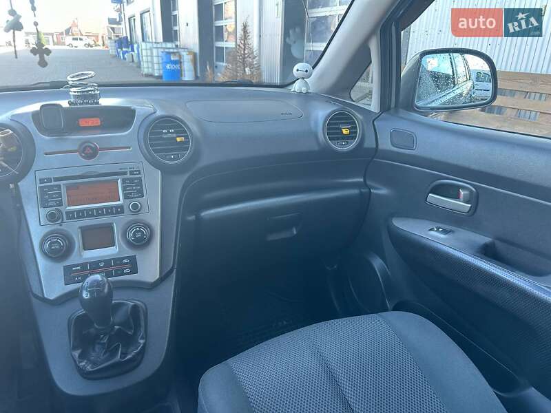 Мінівен Kia Carens 2008 в Сарнах