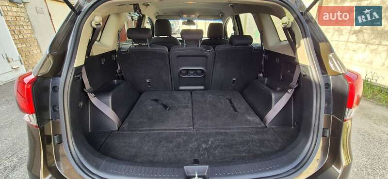 Микровэн Kia Carens 2015 в Киеве