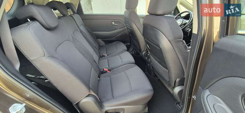 Микровэн Kia Carens 2015 в Киеве