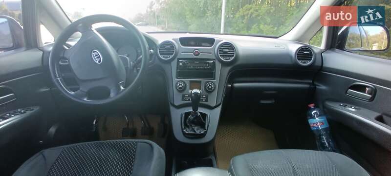 Мінівен Kia Carens 2007 в Дніпрі