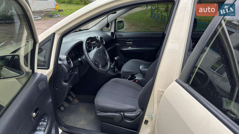 Микровэн Kia Carens 2011 в Шостке