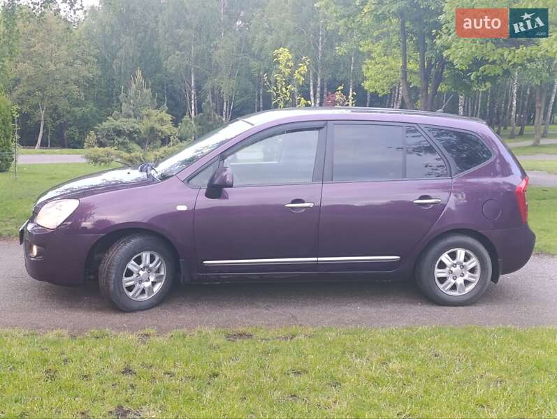 Мінівен Kia Carens 2008 в Хмельницькому