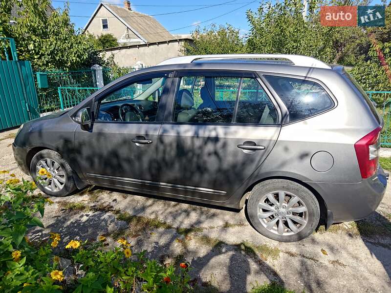 Мікровен Kia Carens 2010 в Чорноморську
