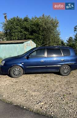 Минивэн Kia Carens 2005 в 