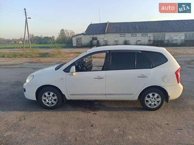 Мінівен Kia Carens 2007 в Звягелі