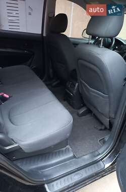 Минивэн Kia Carens 2006 в 