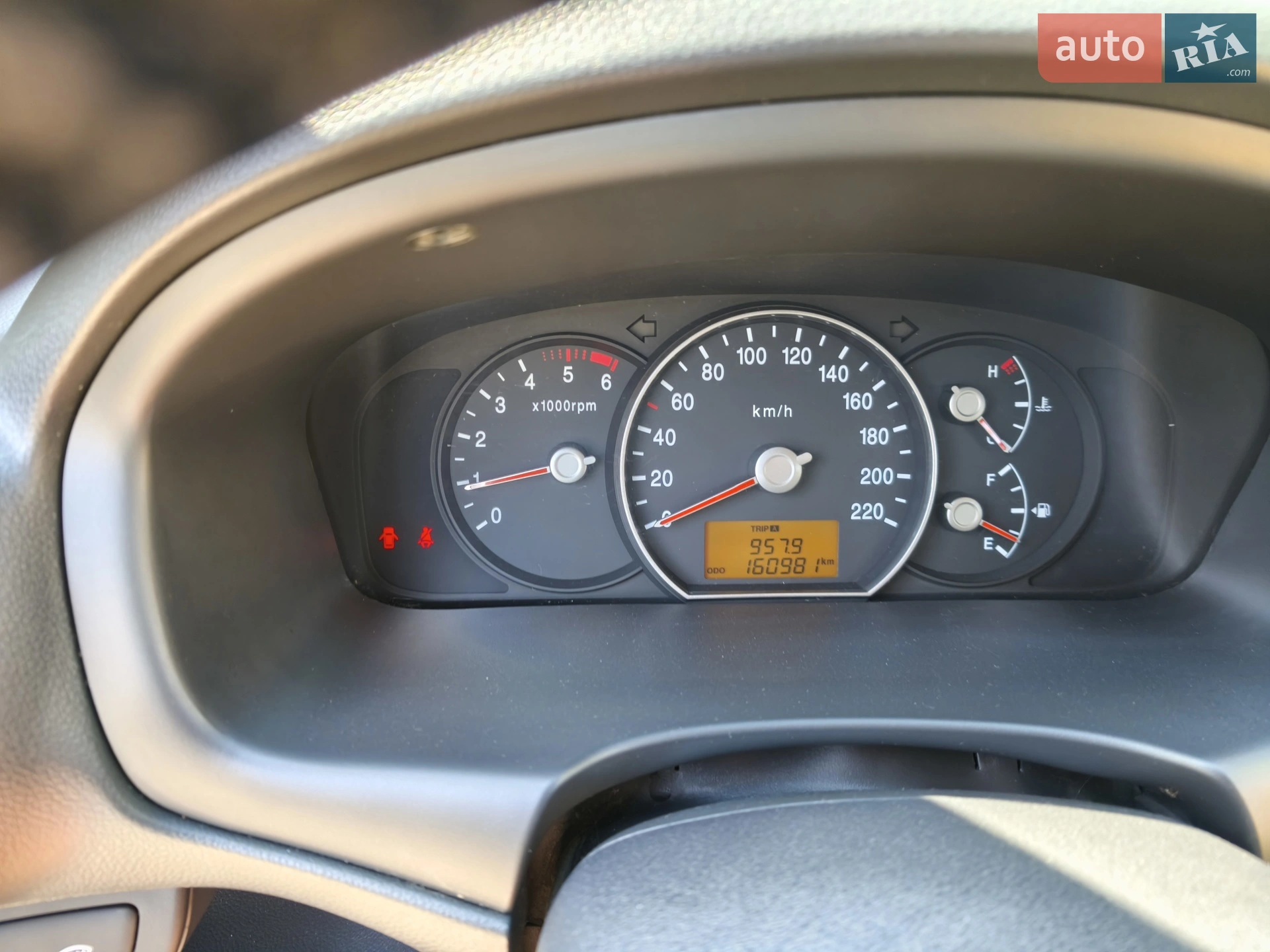 2011 Kia Carens - мініатюра 4
