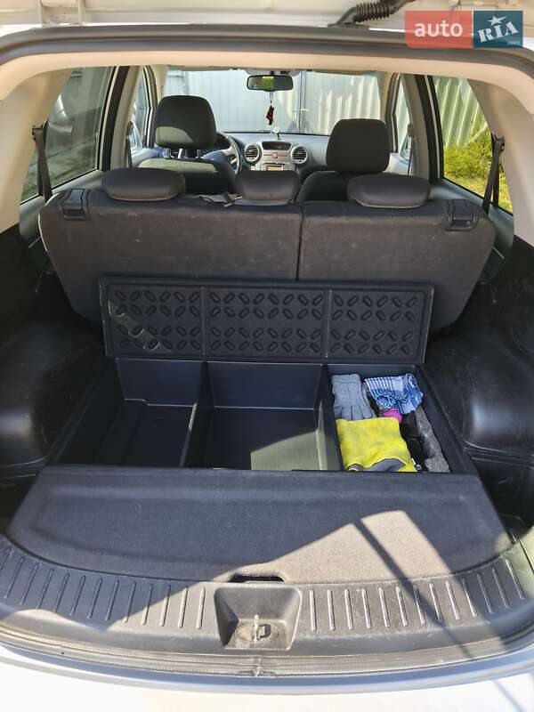 Мікровен Kia Carens 2011 в Кропивницькому