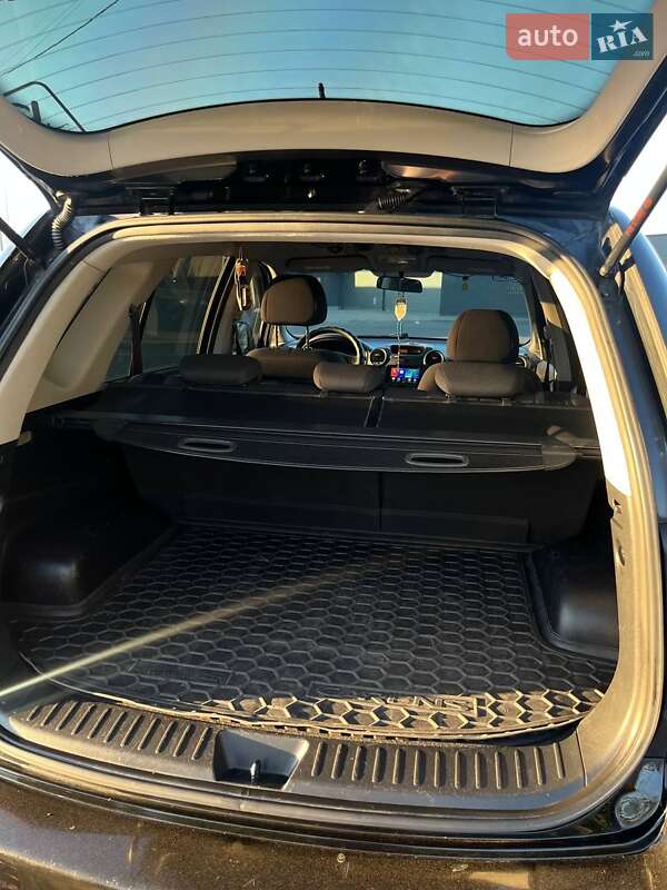 Мінівен Kia Carens 2006 в Дніпрі