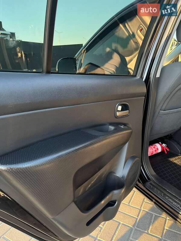 Мінівен Kia Carens 2006 в Дніпрі