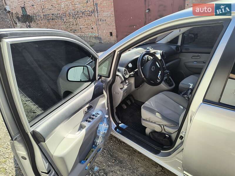 Минивэн Kia Carens 2008 в Хмельницком
