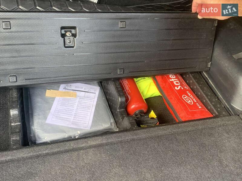 Мікровен Kia Carens 2016 в Рівному