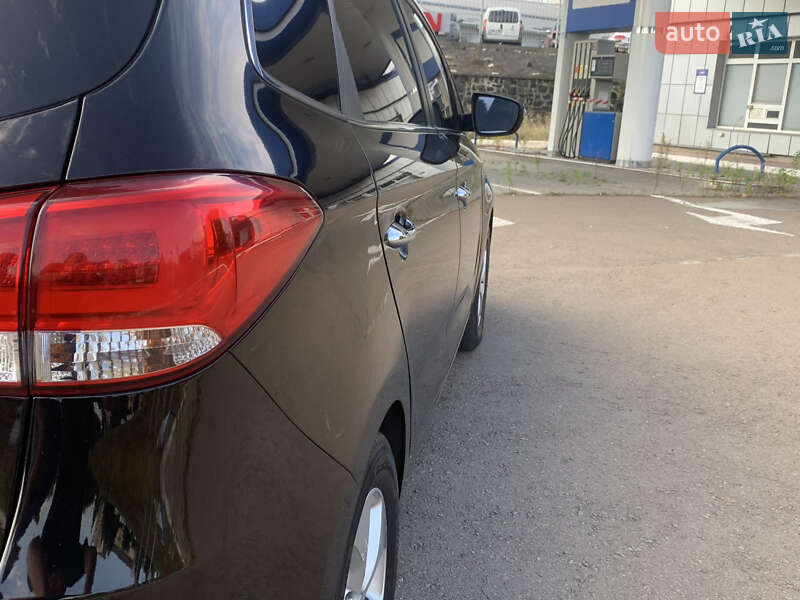 Мікровен Kia Carens 2016 в Рівному