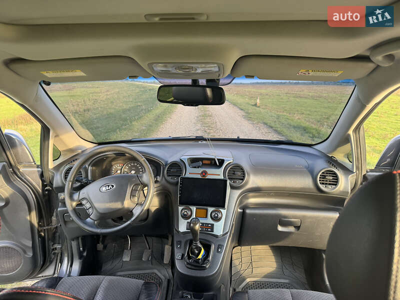 Мінівен Kia Carens 2008 в Самборі