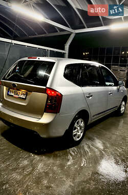 Мінівен Kia Carens 2008 в Борисполі