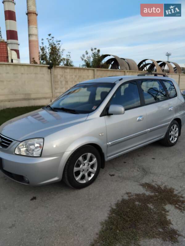 Мінівен Kia Carens 2006 в Рівному